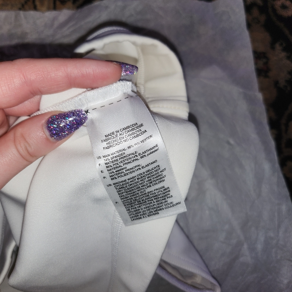Reebok Women's White Tank Top with Black Logo - Picture 4 of 4